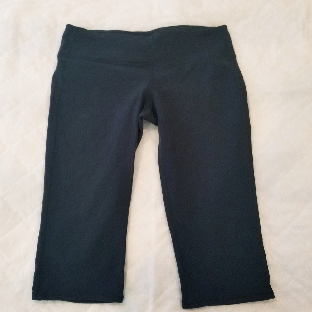 Athleta crop leggings